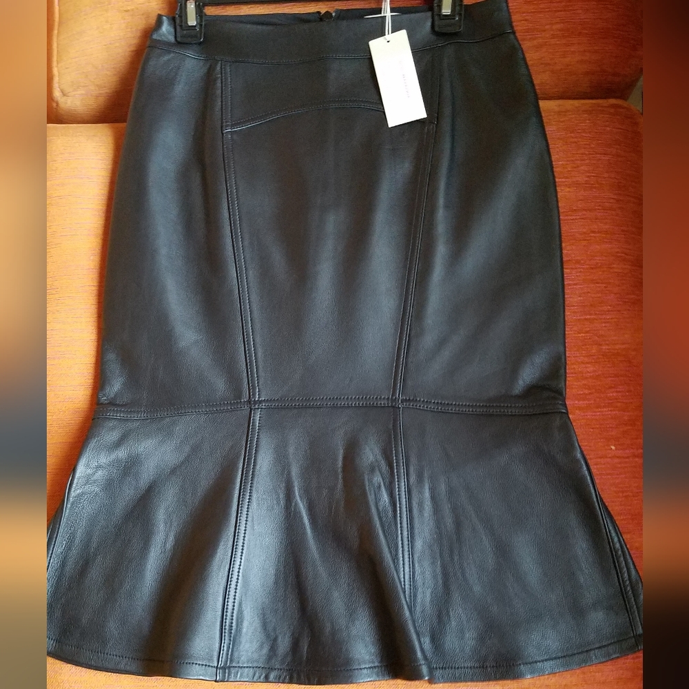 BCBGMAXAZRIA RUNWAY Fluted Leather Skirt - Picture 3 of 11